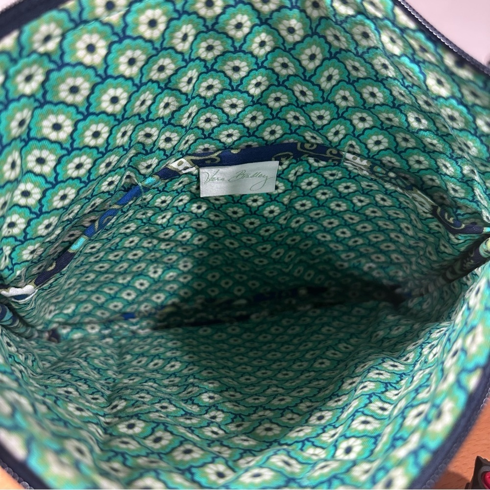 Vera Bradley Rhythm & Blues Aqua Green Hipster Crossbody Bag Retired Paisley EUC - Picture 4 of 15
